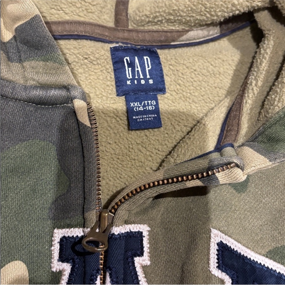 GAP Kids Green Camouflage Zip-Up Hoodie - size XXL (14-16) - Picture 4 of 13